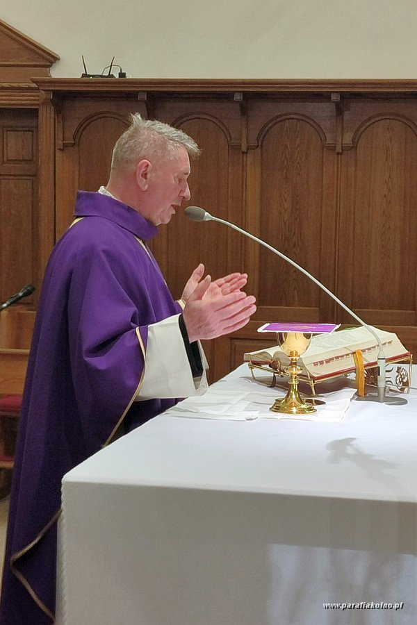 68 Msza wieczorna.jpg